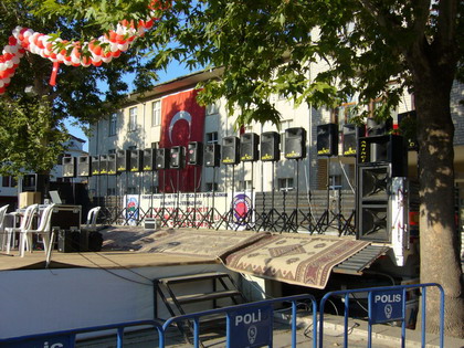 Resimleri g�rmek i�in t�klay�n�z.