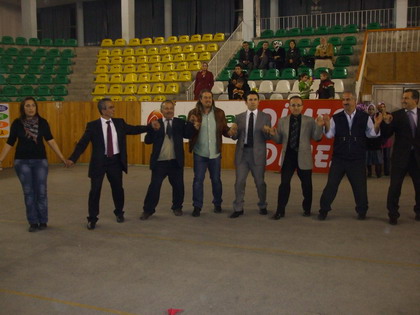 Resimleri g�rmek i�in t�klay�n�z.