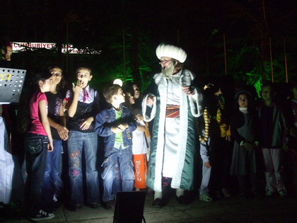 Resimleri g�rmek i�in t�klay�n�z.