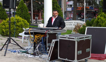 Resimleri g�rmek i�in t�klay�n�z.
