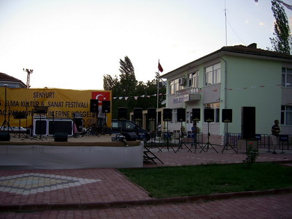 Resimleri g�rmek i�in t�klay�n�z.